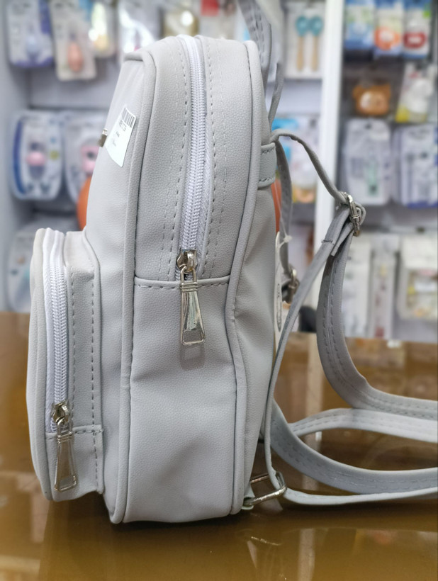 کوله پشتی چرم مهد کودک مدل qz mommybag